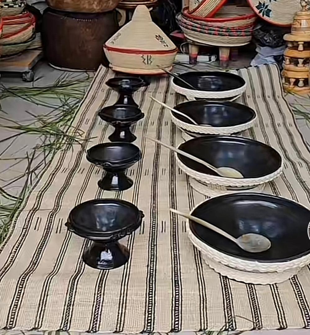 Ethiopian Traditional 5 Clay Pot and Carpet for serving Kitfo FREE SHIPPING